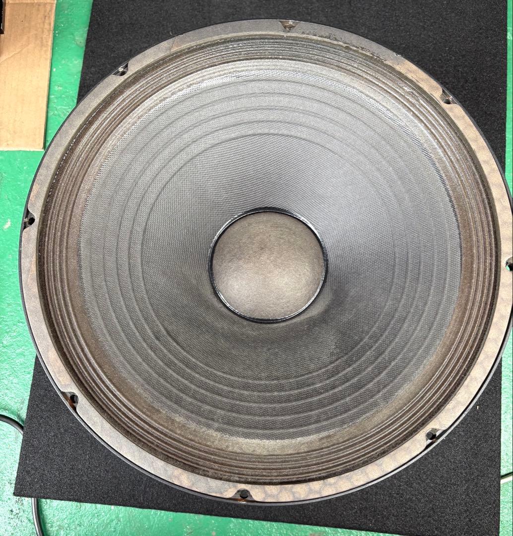 神*吾様 YAMAHA SR215B ベースアンプキャビネット。EV15\"ウーフ