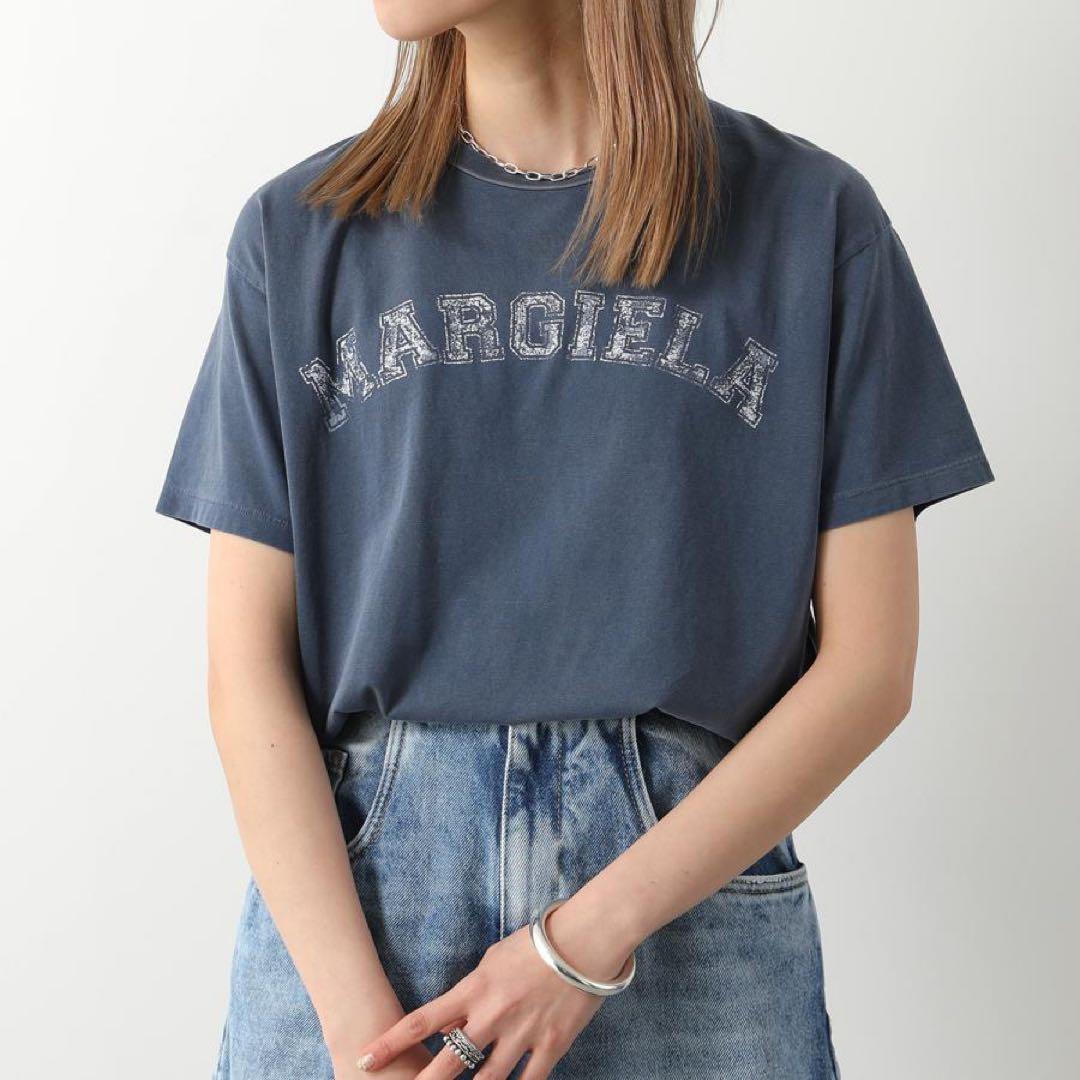 トップス MAISON MARGIELA Collage Logo T-Shirt