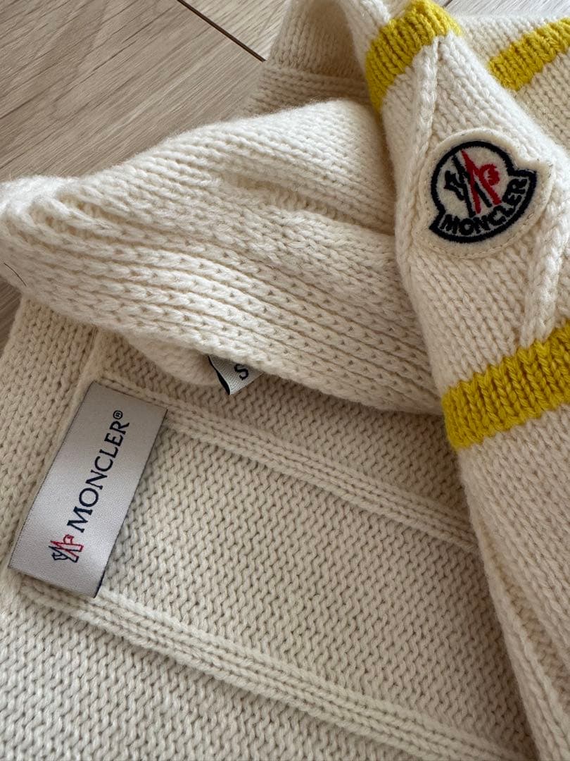ぺ*ろ様 MONCLER モンクレール　カーディガン　ニット　カシミヤ混　 ホワ