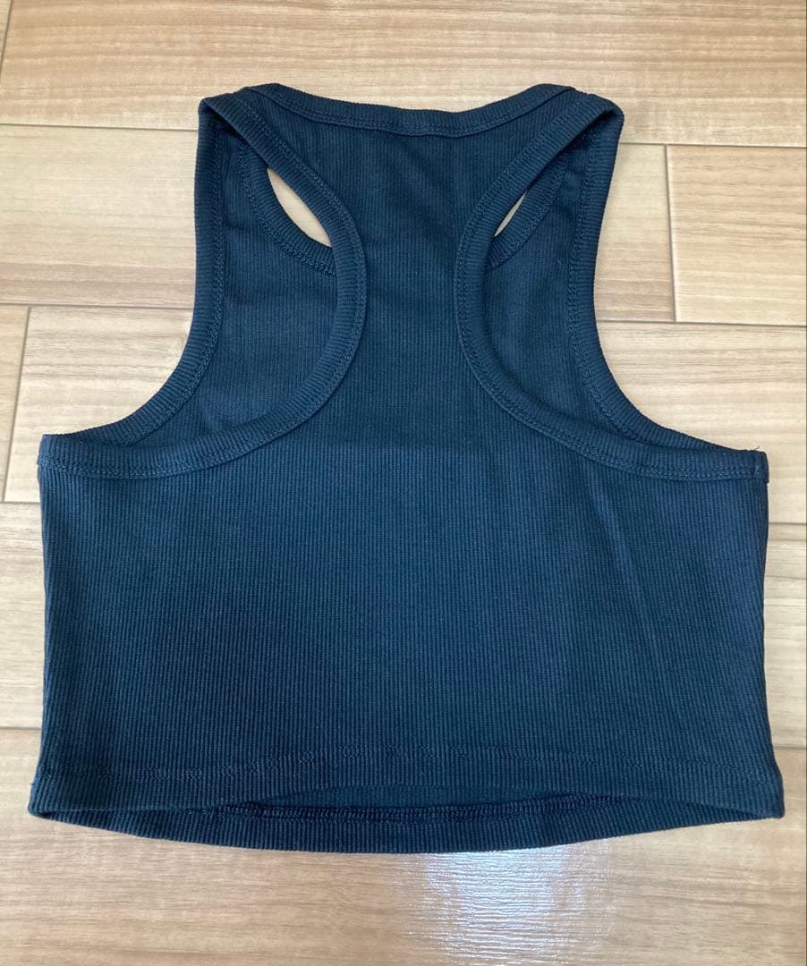 最終値下げ！alo yoga クロップドタンクトップ　ブラックS試着1回のみ
