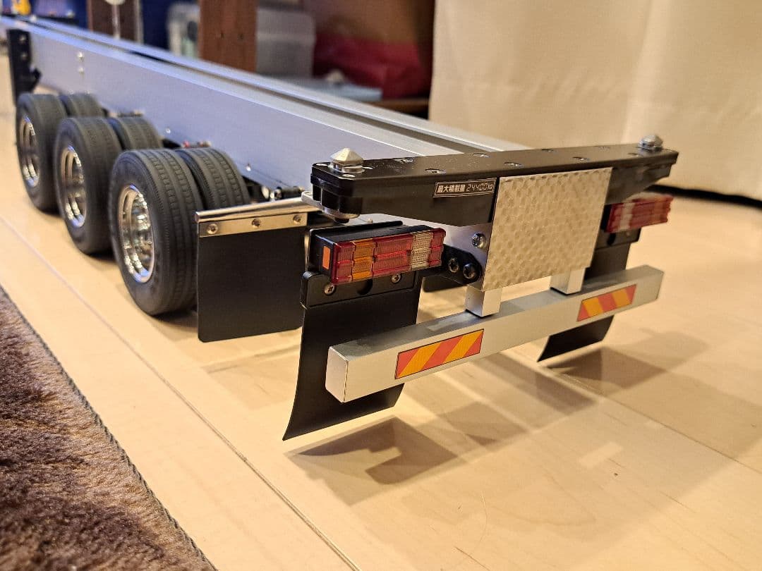 1/14 制作ベース トレーラー台車 40feet 海コンシャーシ仕様