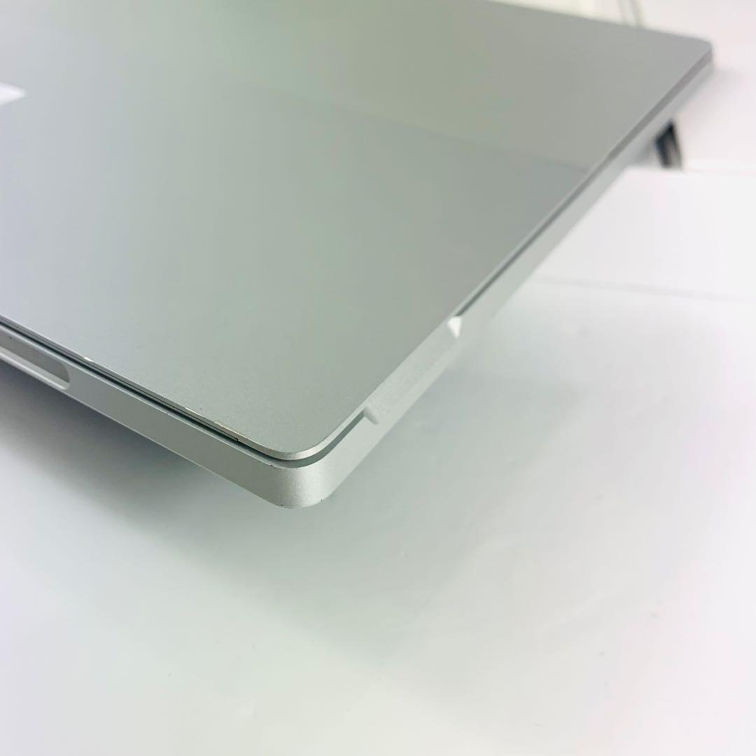 【美品】Surface Pro 4 Core i5 / 8GB / 256GB