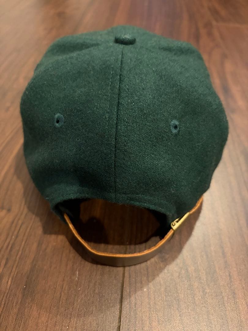 ダークグリーン キャップ エメレオンドレス　ニューエラ
