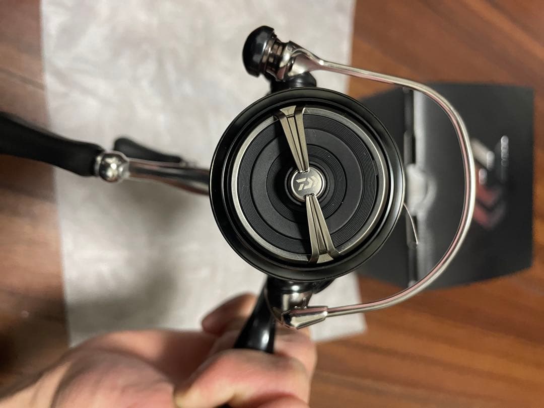 DAIWA 24CERTATE LT 2500S-DH スピニング 専用です