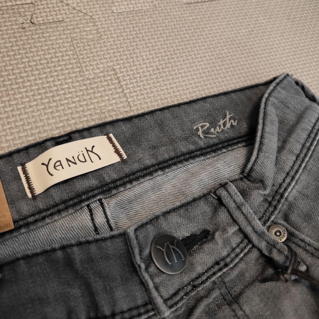 【新品未使用】ヤヌークRUTH Slim Tapered 24