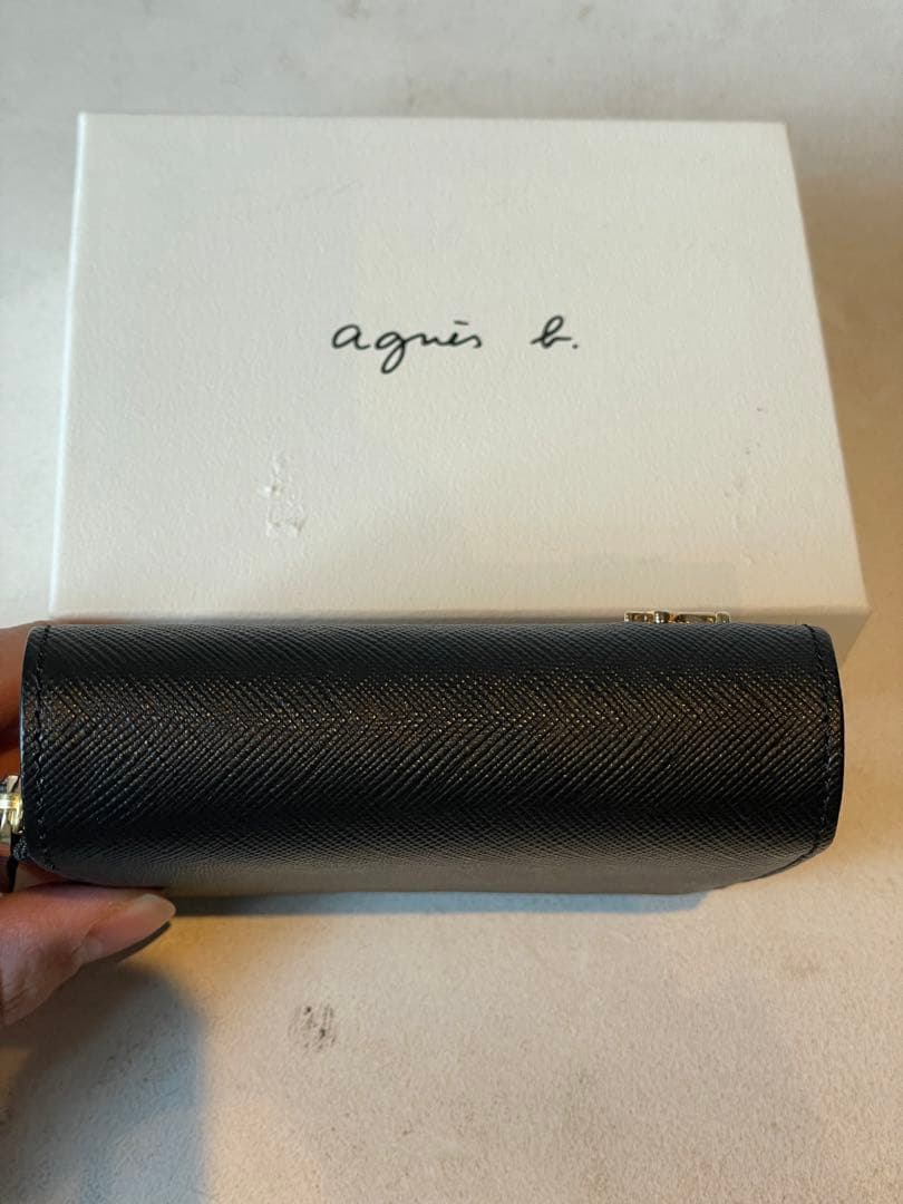 【新品未使用】agnès b. ブラック 二つ折り財布　定価25300円