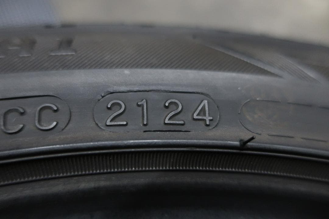 2024年製　メダリオン　CST　MD-A1　215/45R17　バリ溝　4本