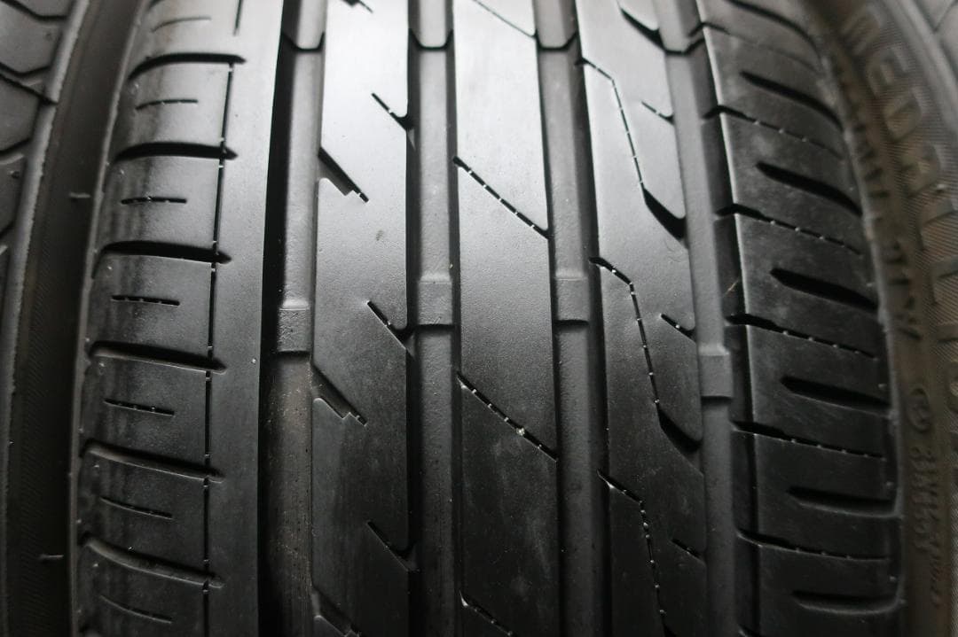2024年製　メダリオン　CST　MD-A1　215/45R17　バリ溝　4本