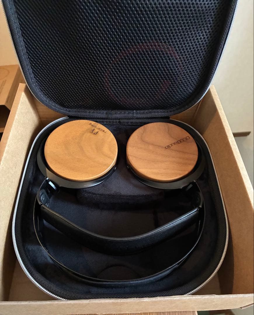 ヘッドホン OLLO AUDIO R1