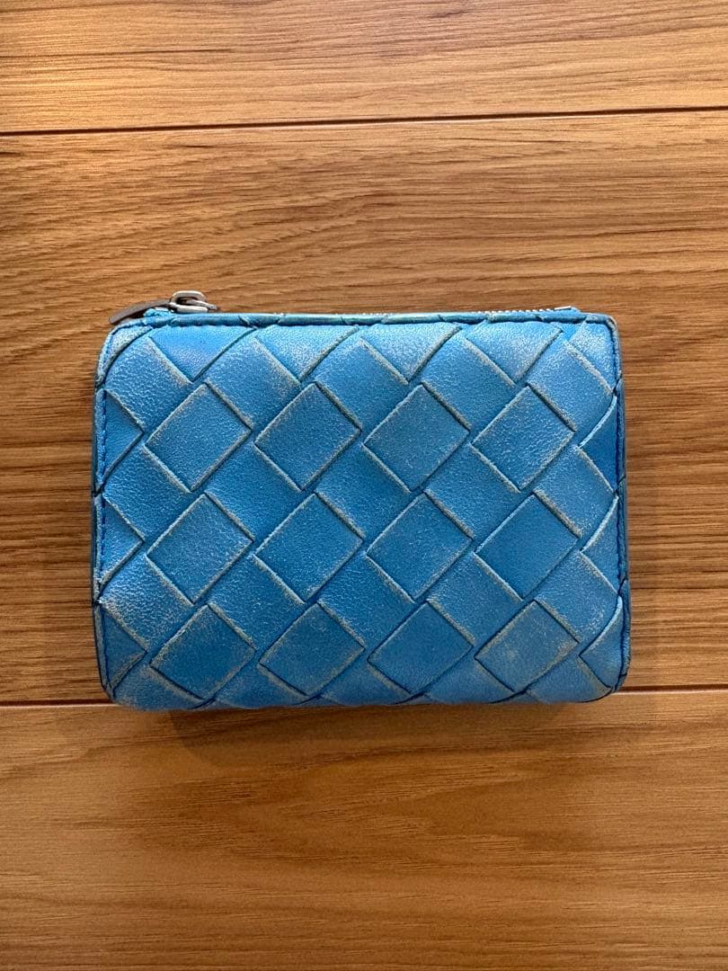 BOTTEGA VENETA 二つ折り財布 青　箱巾着有り