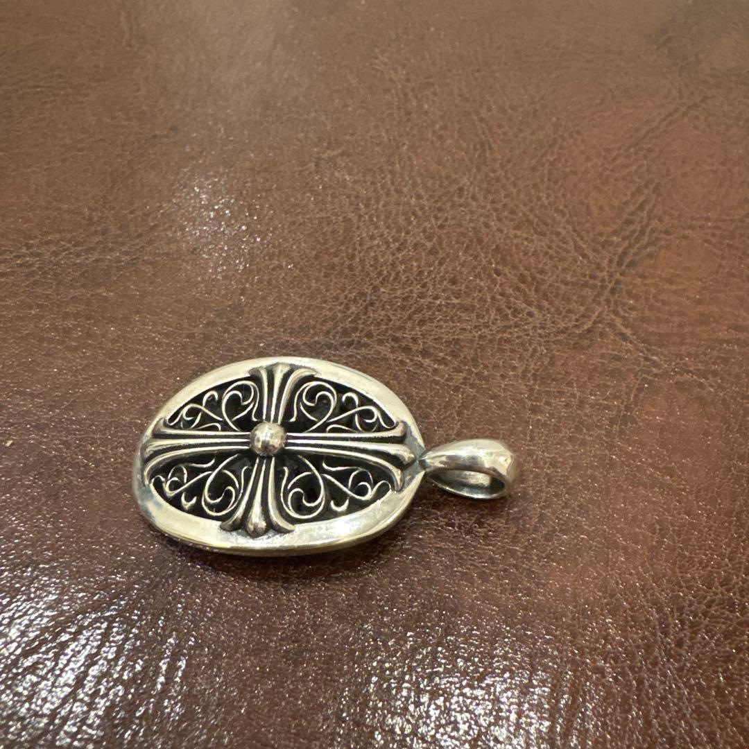 CHROME HEARTS クロムハーツ クラシックオーバル ペンダント
