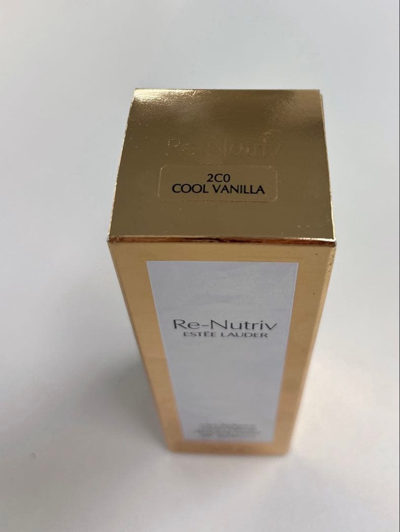 【カハラ】エスティローダーリキッドファンデーション 30ml 新品