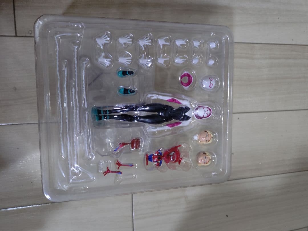 MAFEX　スパイダーグゥエン