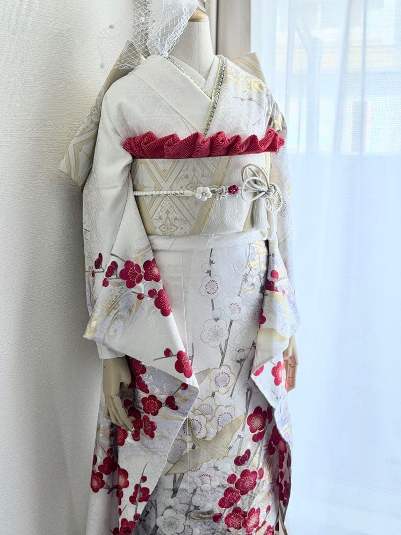 振袖 白地 赤い花柄 梅　高級振袖フルセット
