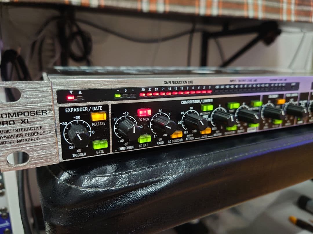 配信機器・PA機器・レコーディング機器 BEHRINGER MDX2600 COMPOSER PRO-XL