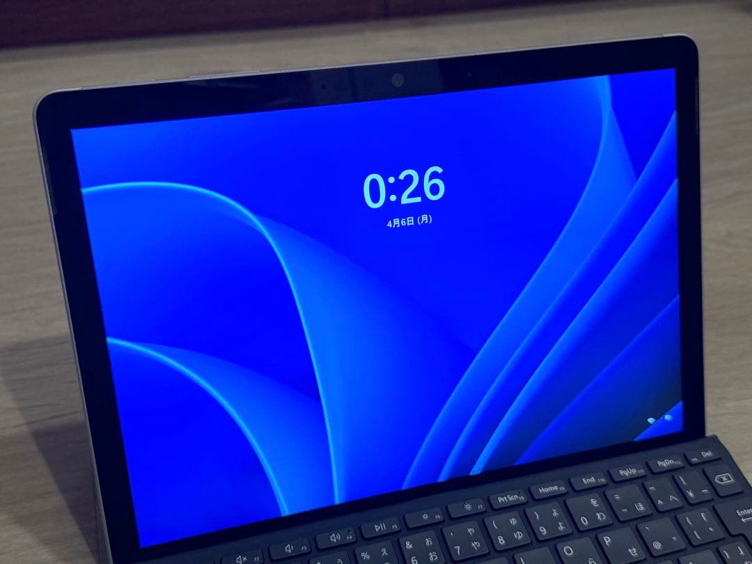 Surface Go 2 純正キーボード付き