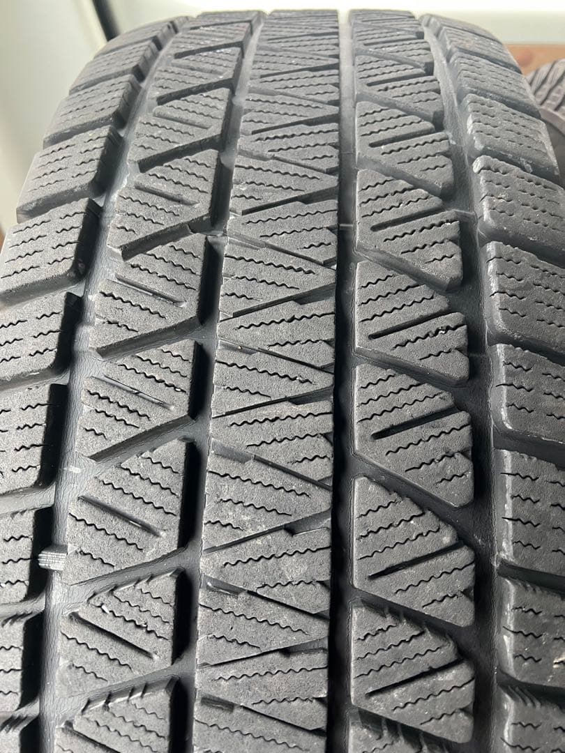 ☆バリ溝☆ブリヂストン ブリザック DM-V3 265/70R17 4本