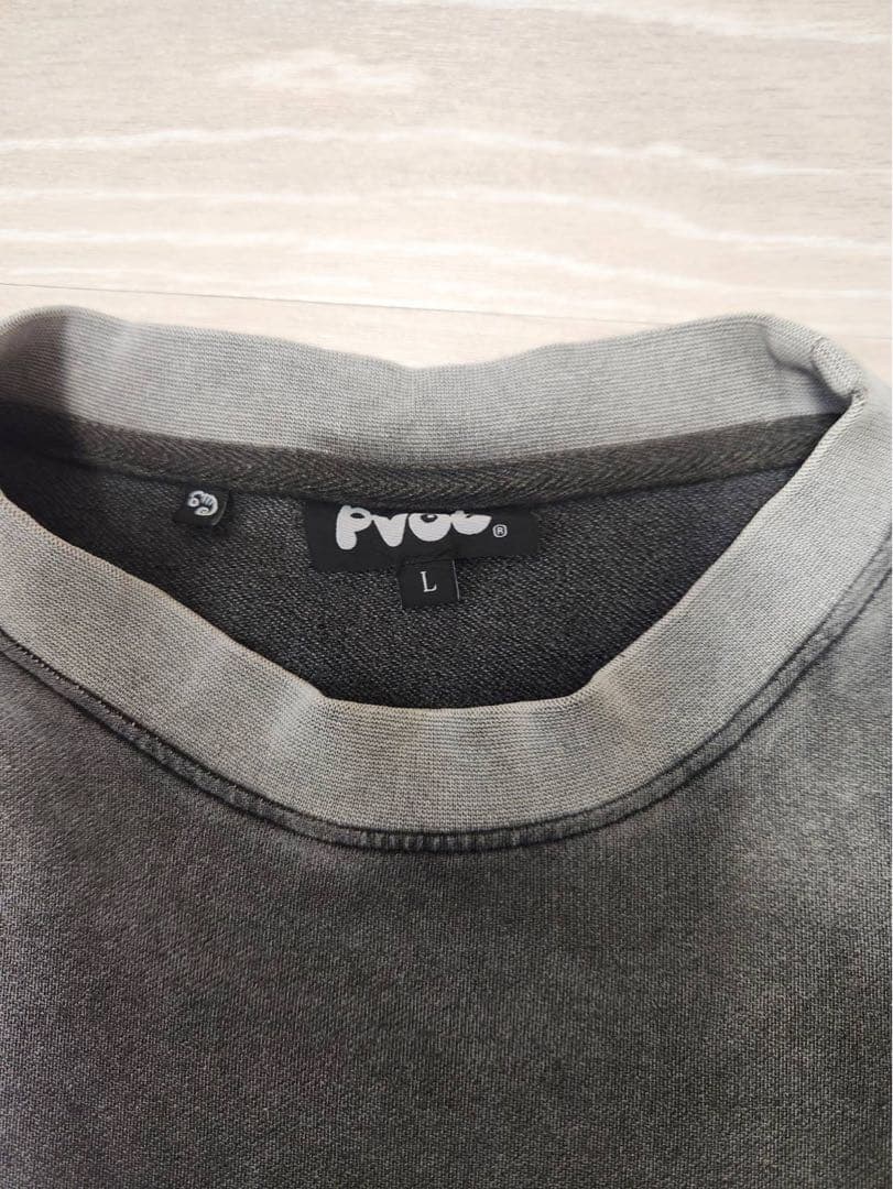PVOT Tシャツ