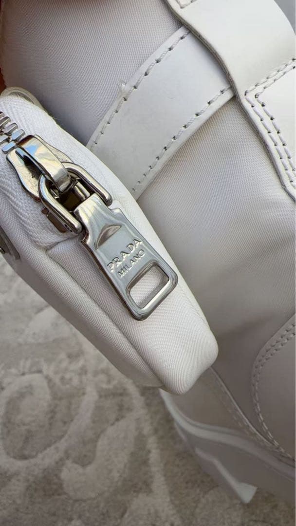 PRADA プラダ　モノリス　ホワイトブーツ サイドポケット付き36.5