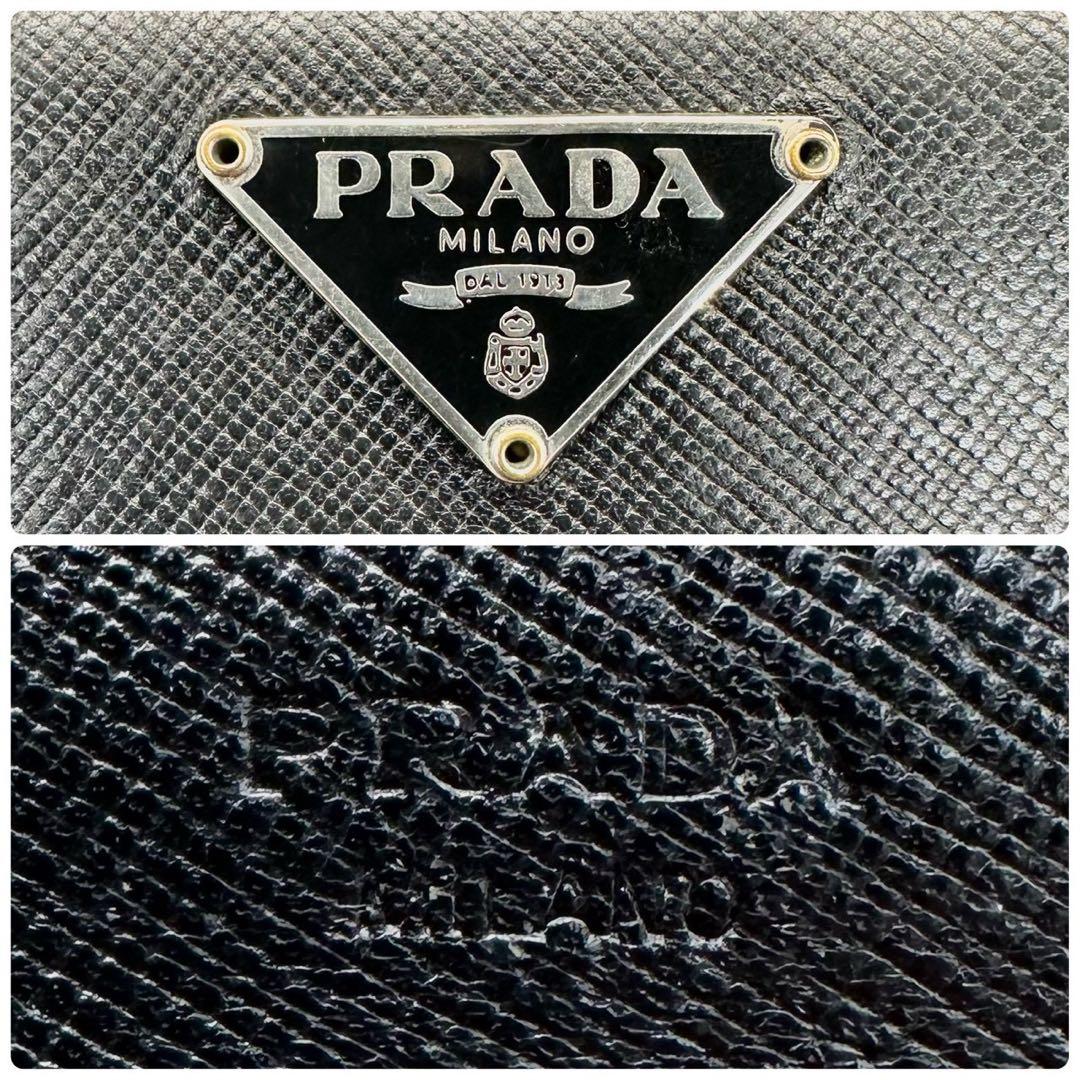 【美品】PRADA 二つ折り 三角プレート サフィアーノ レザー 黒 ブラック