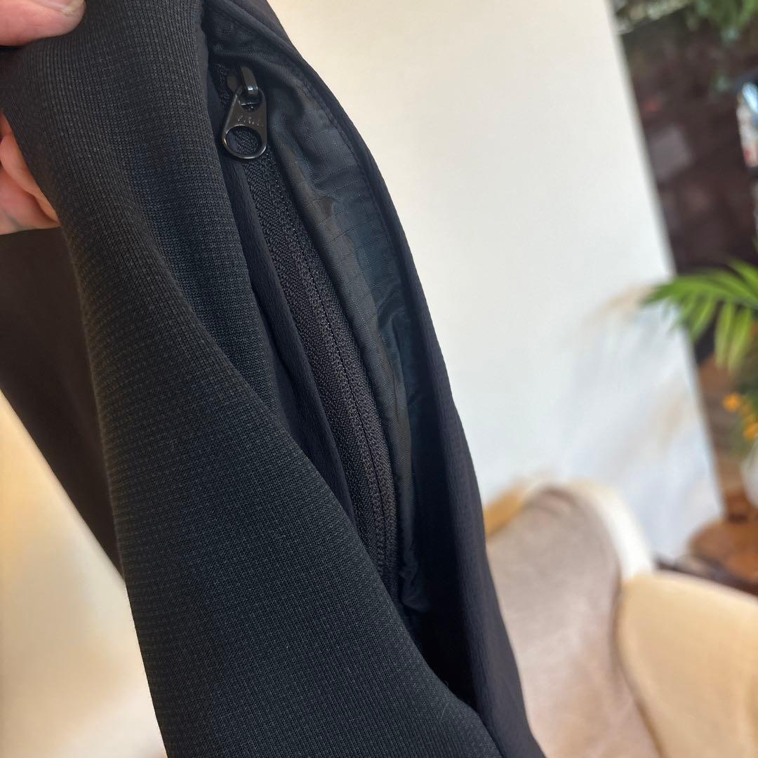 ARC'TERYX ATOM VEST アトムベストジャケット　M/M