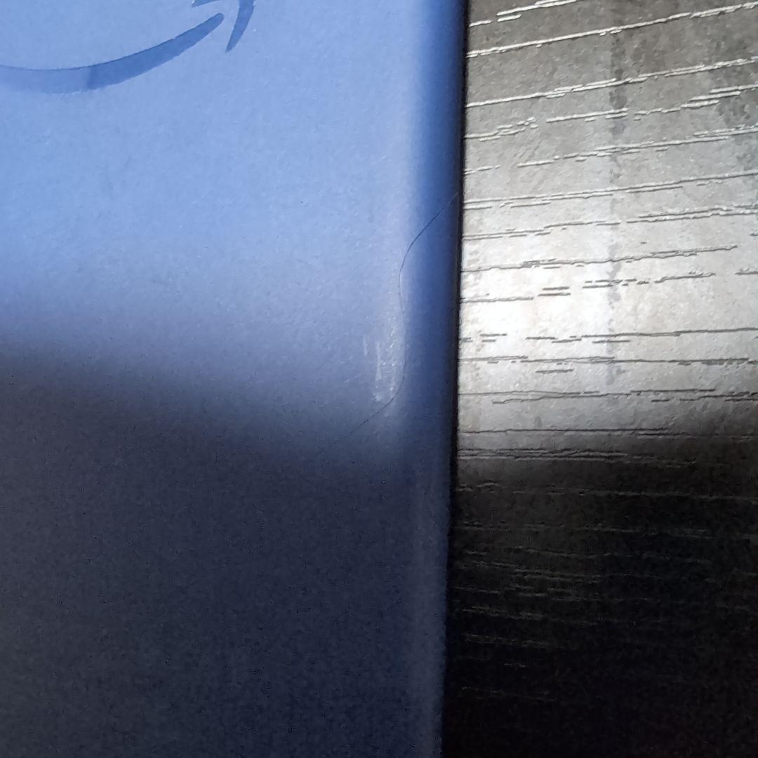 Kindle (第11世代) 本体 青 ひび割れ有