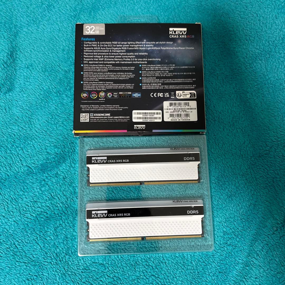 32GB DDR5 6000 KLEVV CRAS XR5 RGBメモ