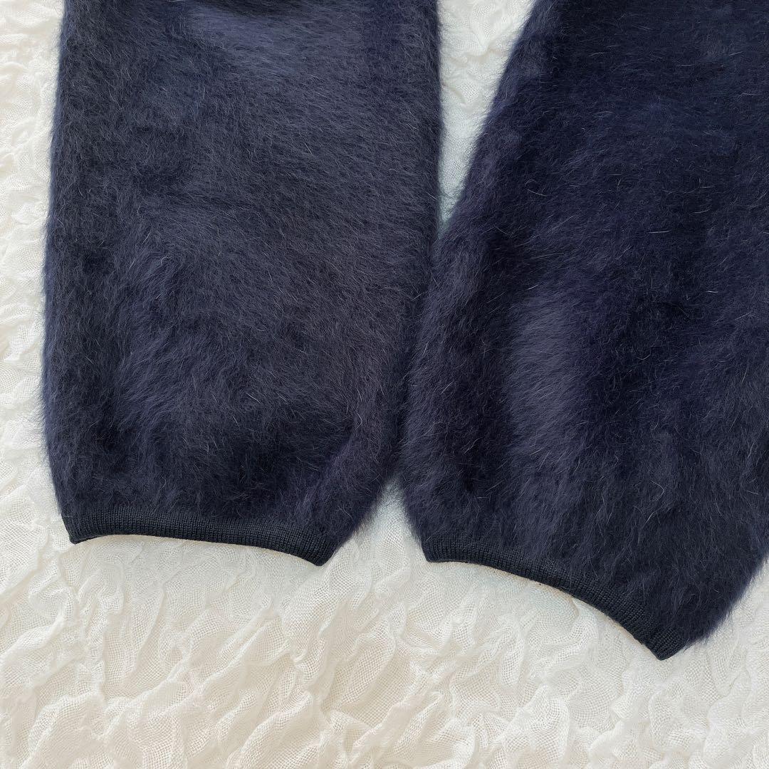 ミ*ん様 ロペ　23AW フォックス　カシミヤ　クルーネックカーディガン　パール