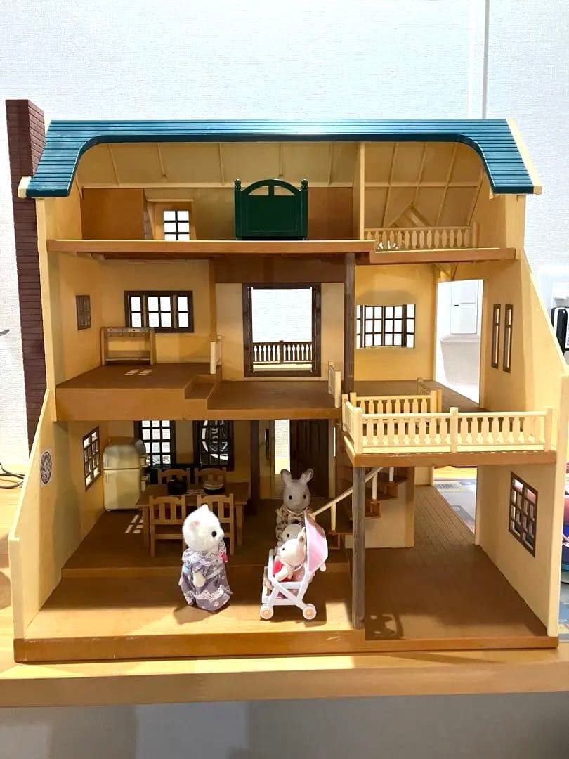 【すぐ遊べるセット】シルバニア 緑の丘の大きな家（おまけ人形・家具つき)