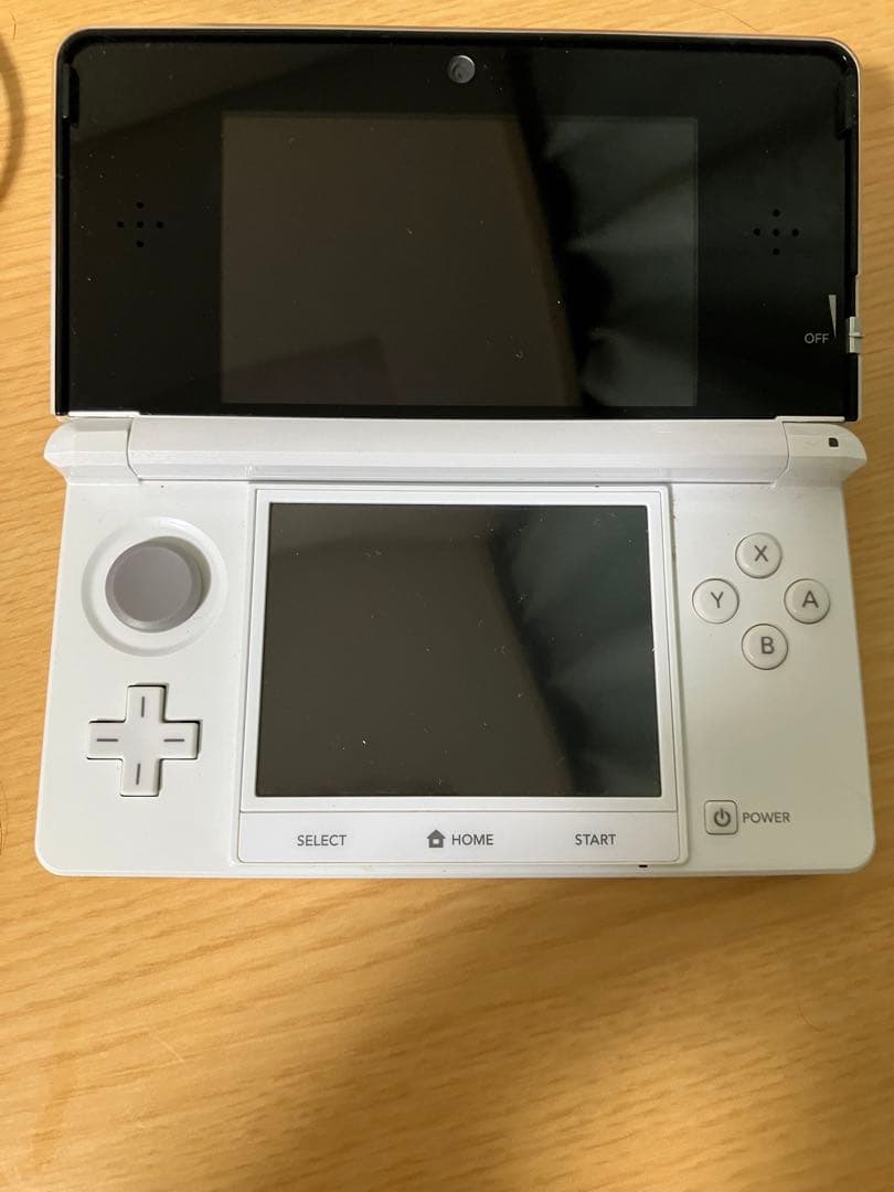 Nintendo3DS 充電器付 カラー:ホワイト 初期化済