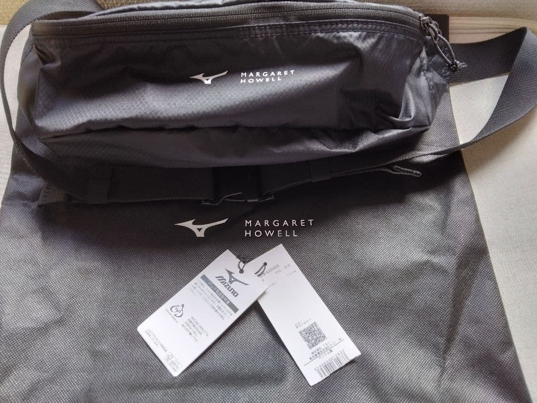 MARGARET HOWELL MIZUNO ボディバッグ ブラック
