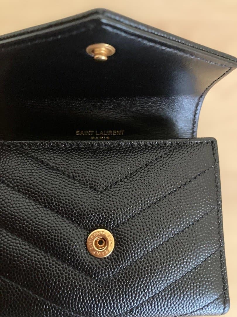 正規品イブサンローラン財布　極美品❣️
