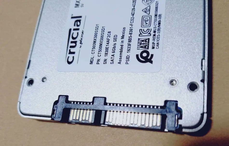 crucial MX500 500GB 2.5インチSSD 中古品