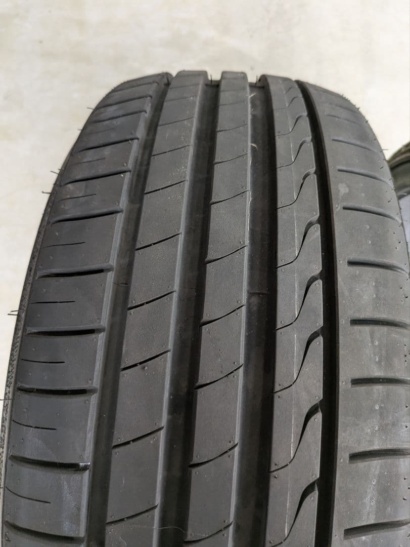 MINERVA F205 215/35R19 89Y XL １本