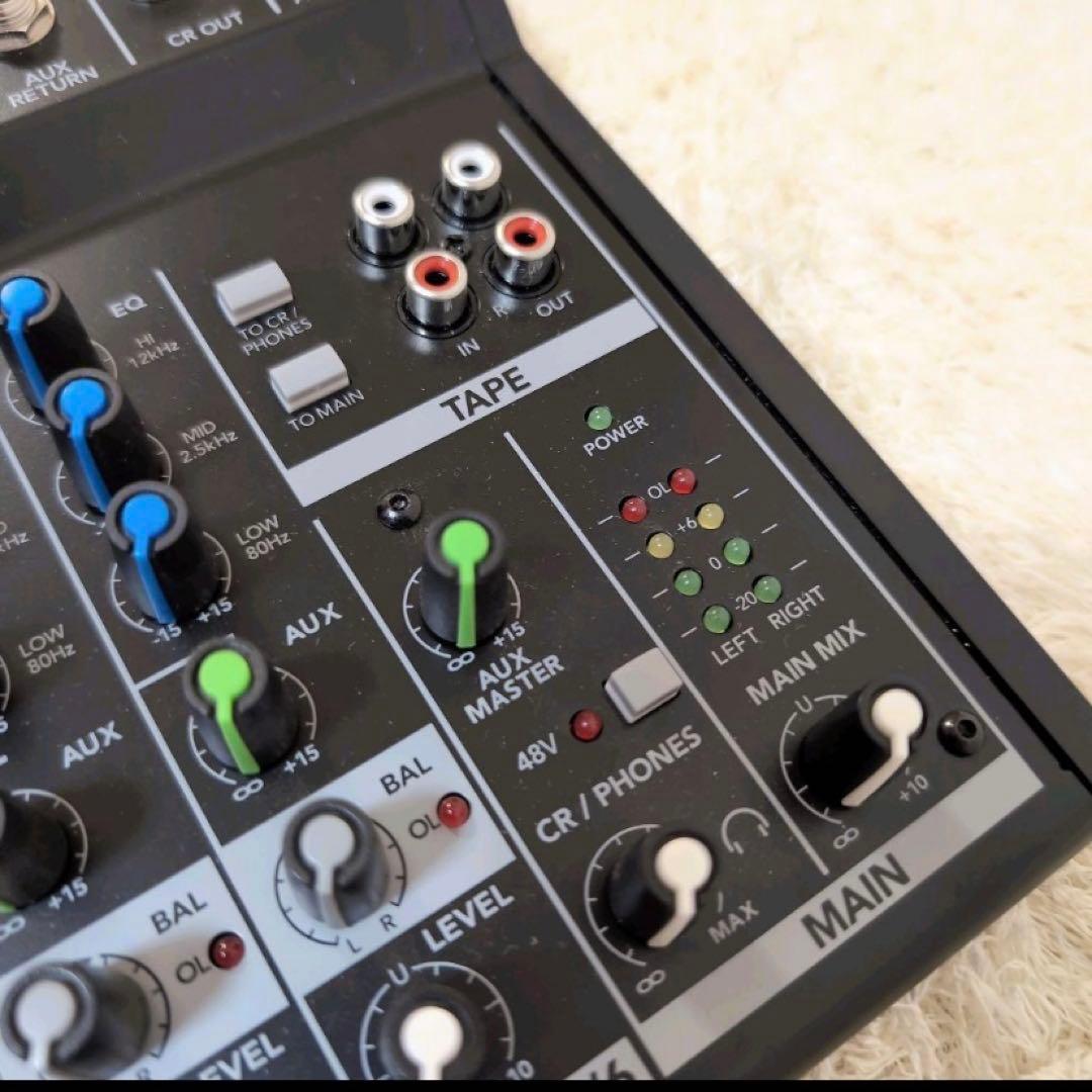 ★極美品★MACKIE MIX8 アナログミキサー 本体のみ 電源ケーブル欠品