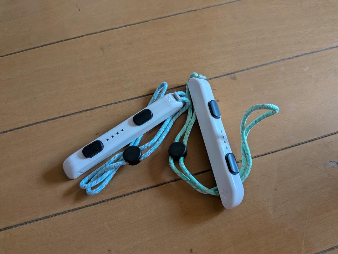 Nintendo Switch 本体(Joy-Conなし）