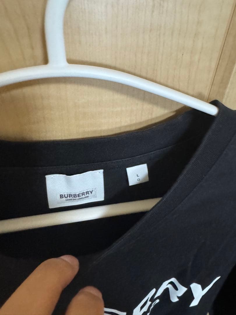 バーバリー　ロゴtシャツ