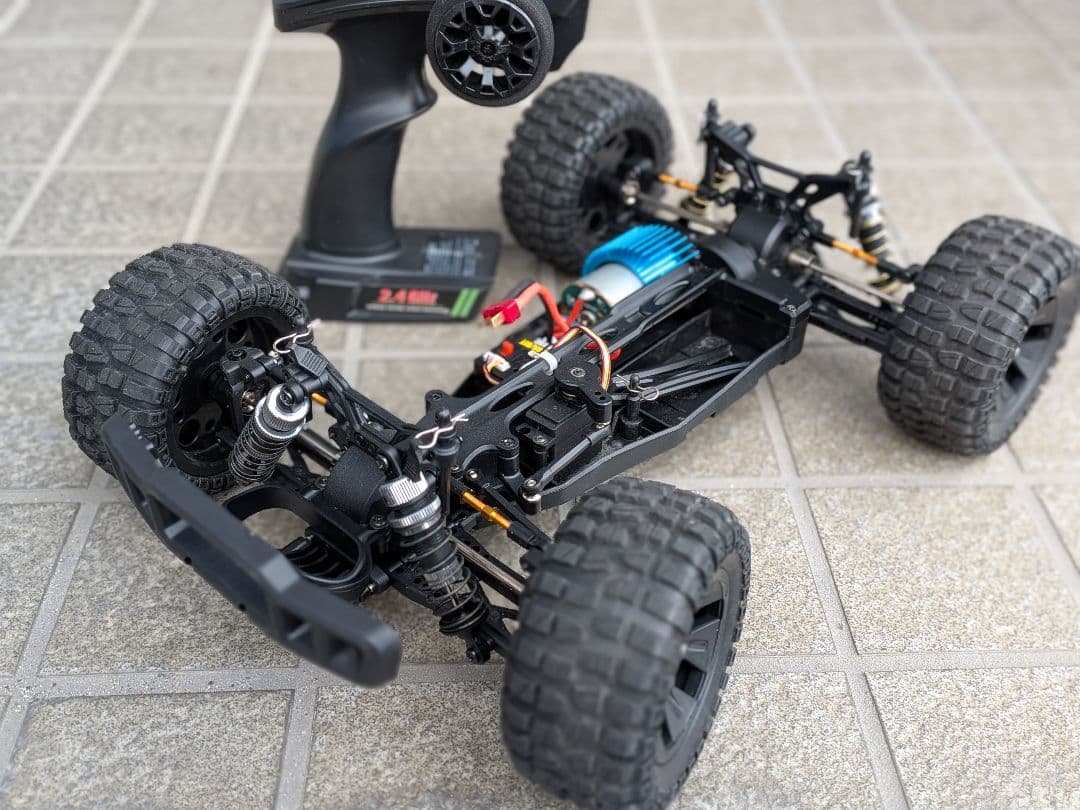 DEERC　ラジコンカー　9206E　4WD　2.4GHz　USB充電式