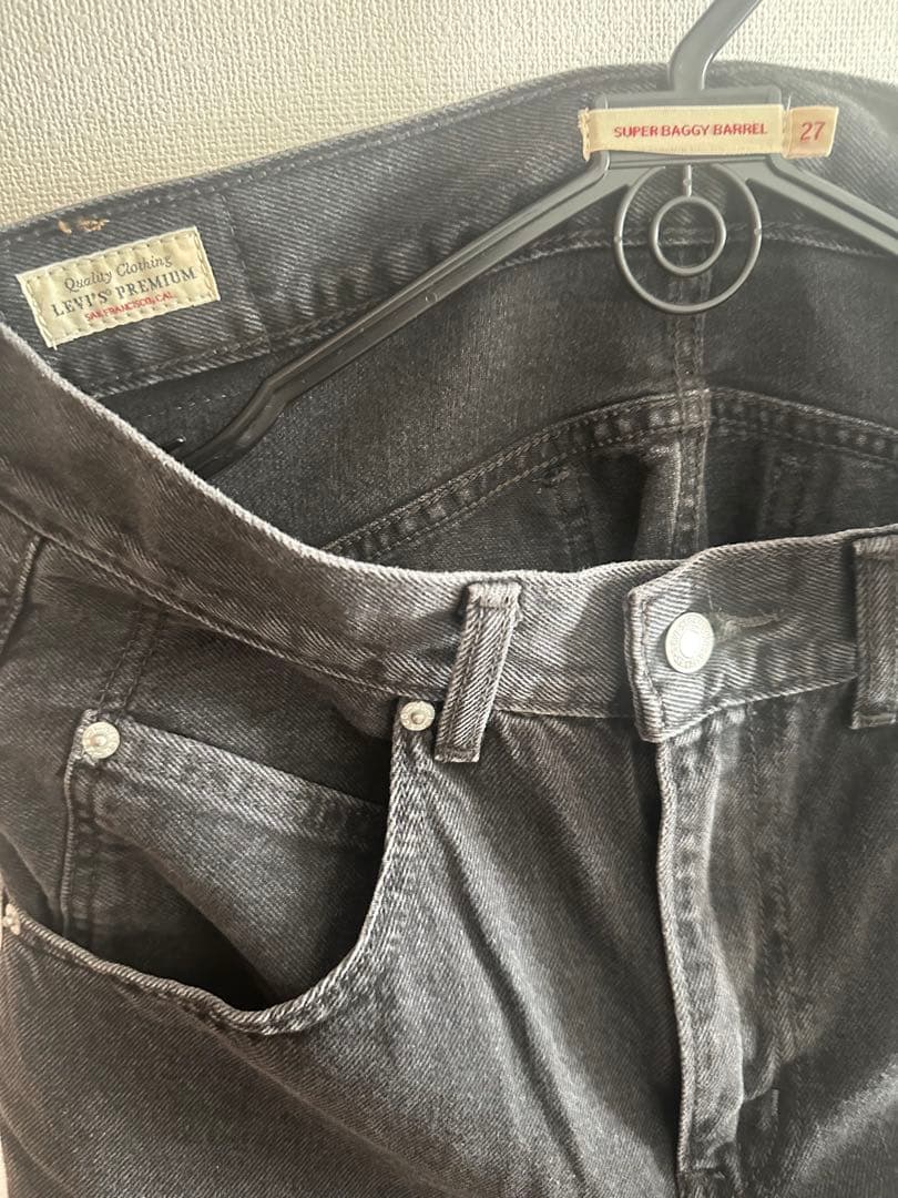 リーバイス SUPER BAGGY バレルジーンズ ブラック　W27 L30