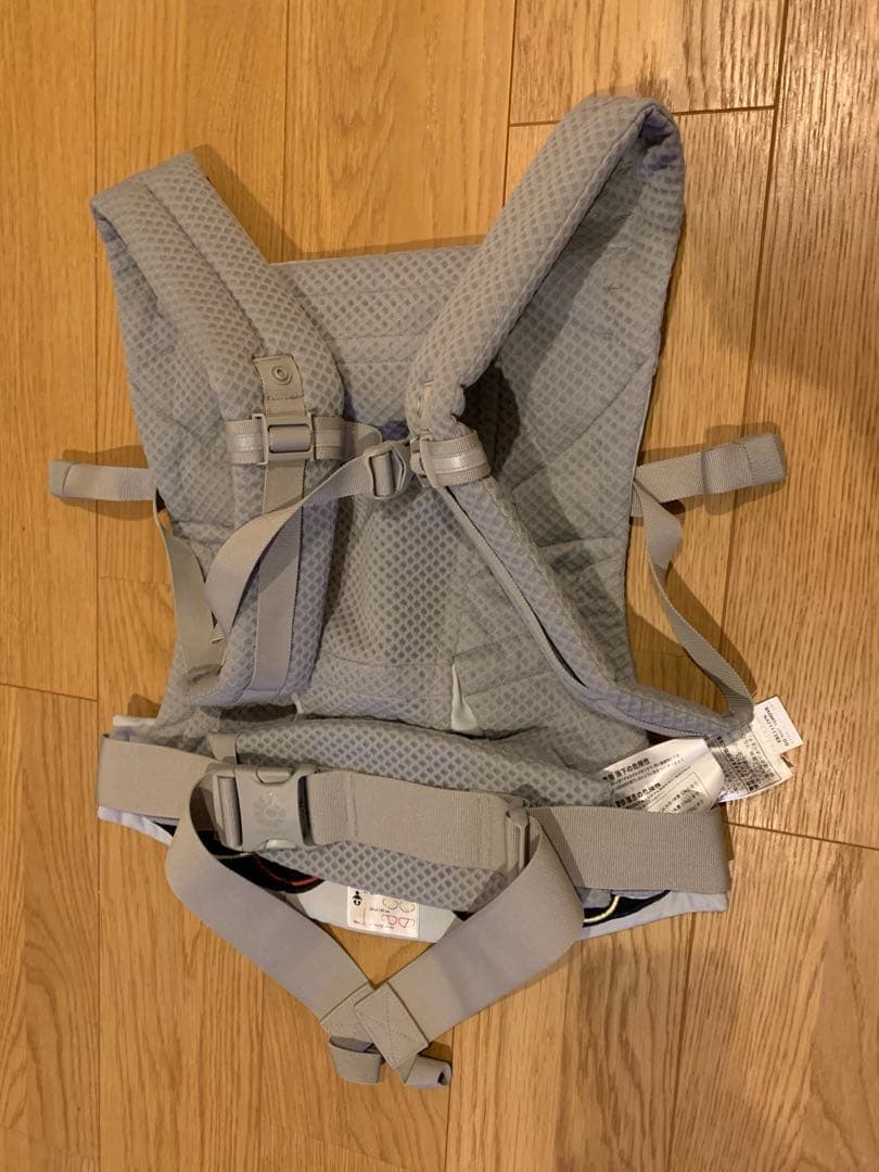 美品　エルゴベビー アダプトソフトフレックス メッシュ　グレー　抱っこ紐