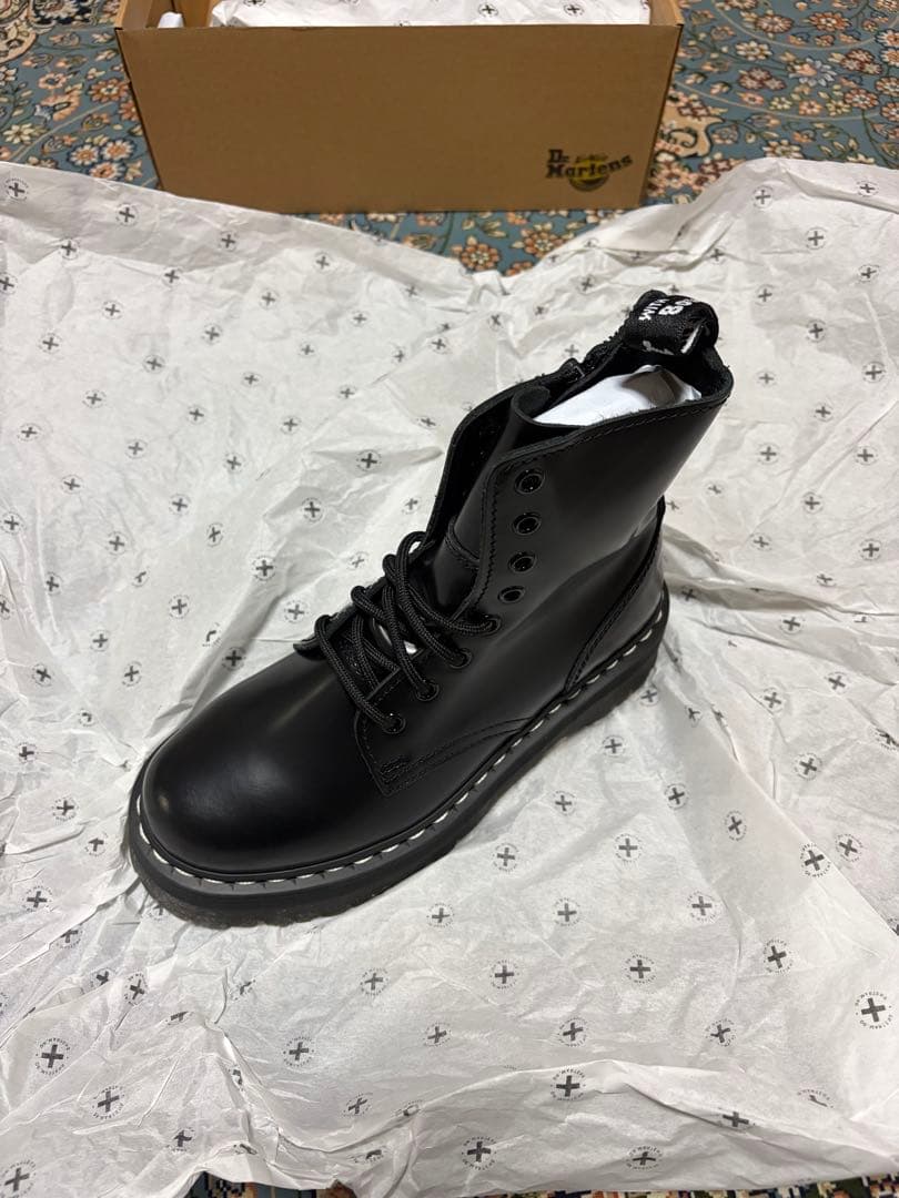 Dr. Martens【日本限定】JADON ホワイトステッチ 8 ホール