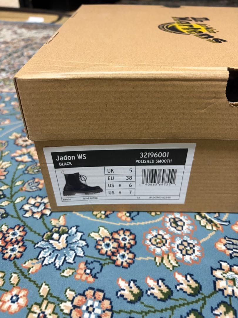 Dr. Martens【日本限定】JADON ホワイトステッチ 8 ホール
