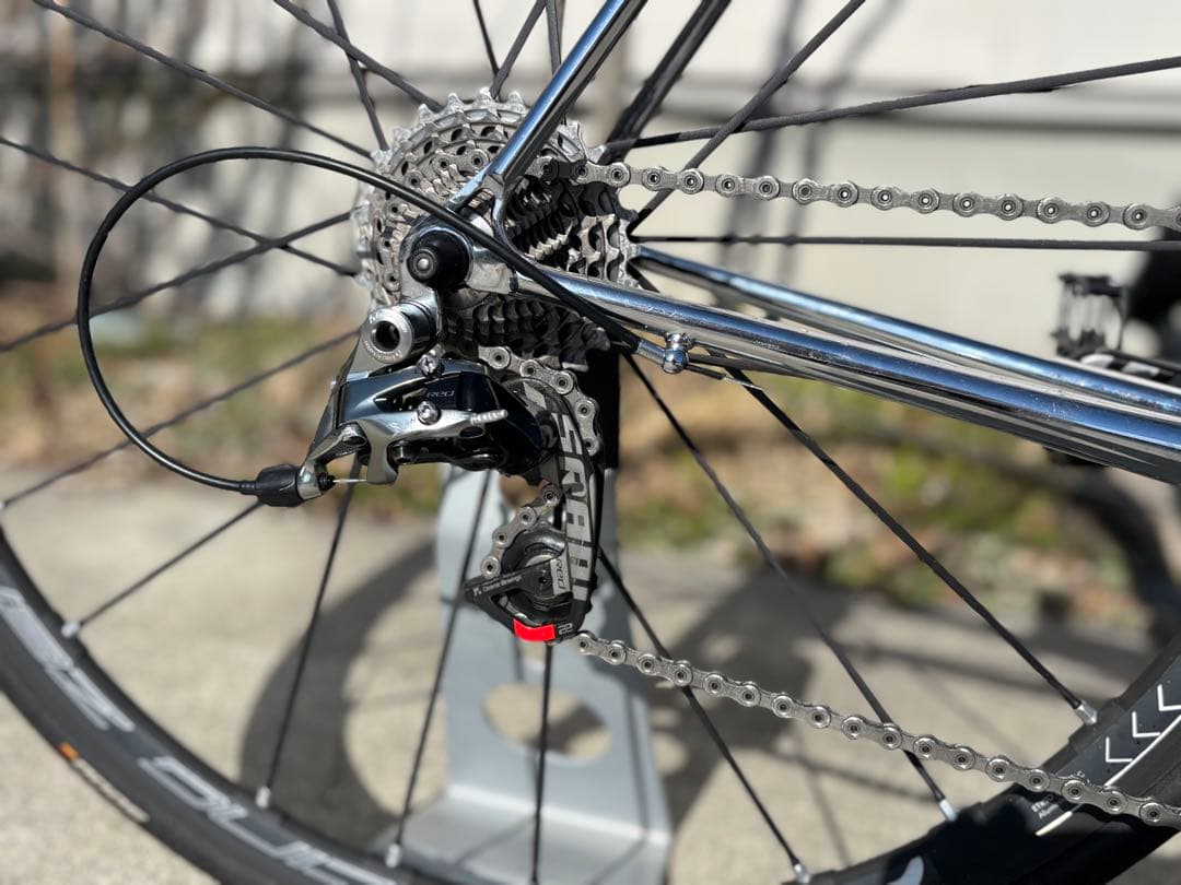 軽量クロモリ　ビバロ　スラムレッド22完成車　リムブレーキ　カーボンフォーク付