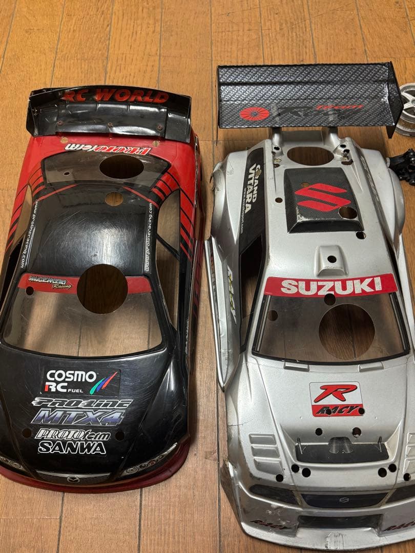 u*f様 京商シャシ、HPIエンジン、ボディ