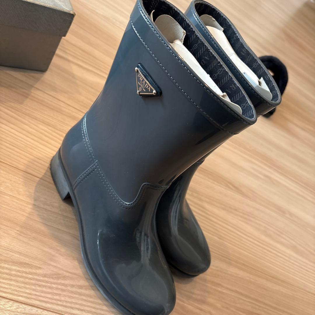Prada ダークグレー レインブーツ　39