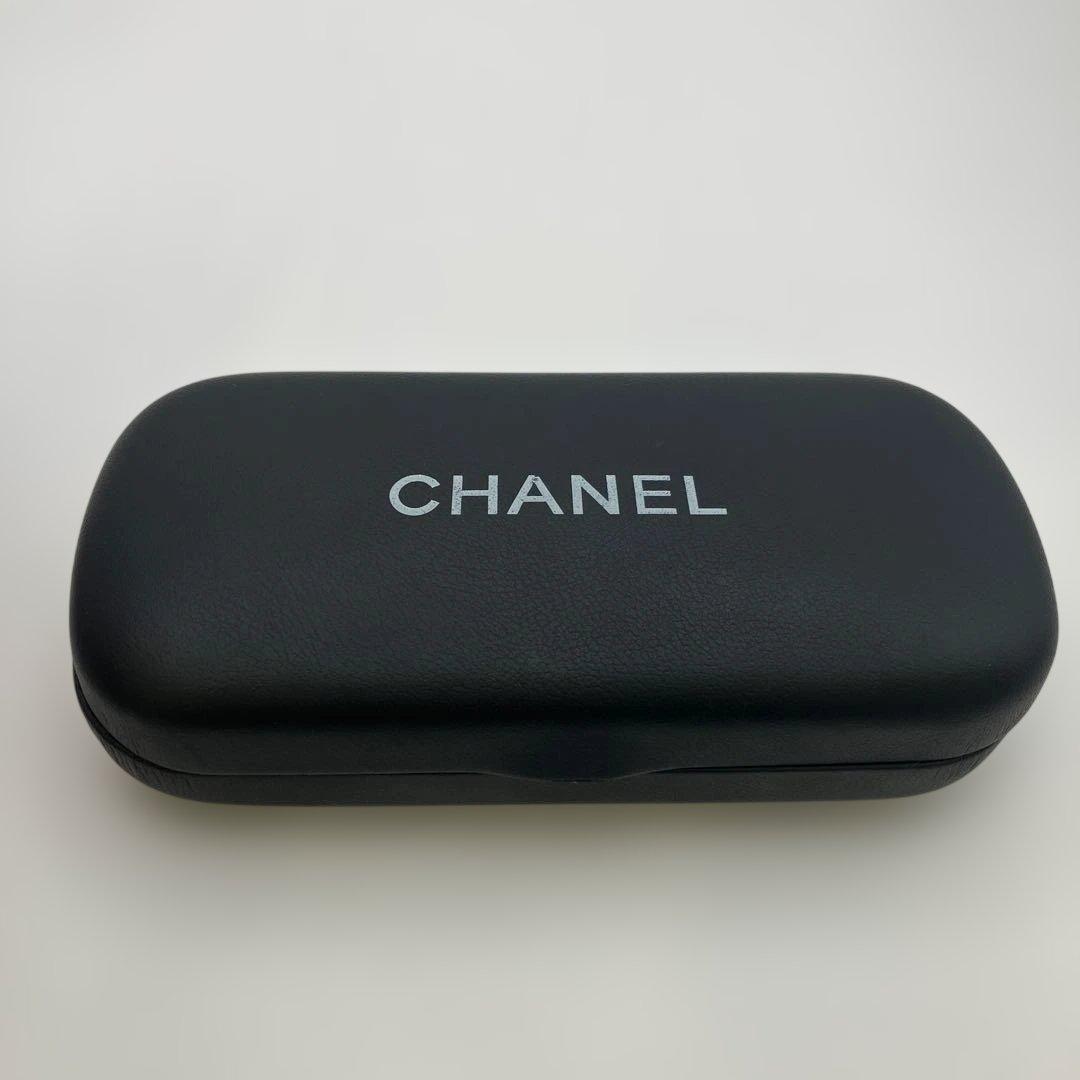 CHANEL べっ甲柄 サイドココマーク サングラス（ケース付き）　Y