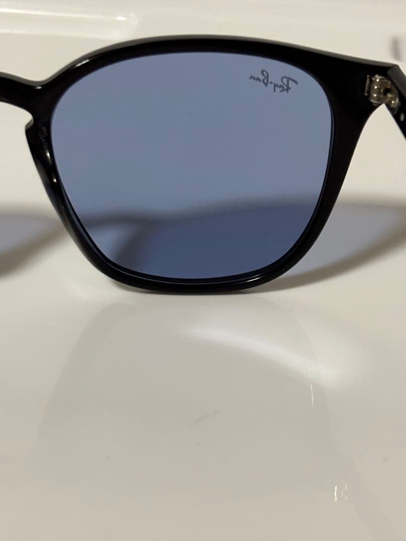 ★ほぼ未使用★RB4258-F 601/80★大人気モデル★RayBan