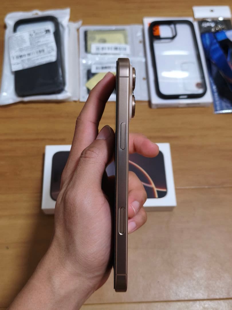 スマホアクセサリー iPhone 16 Pro Max 256GB