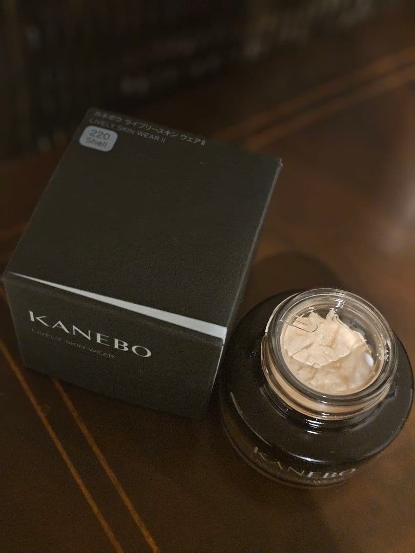 はなちゃん☆KANEBO LIVELY SKIN WEAR II 220