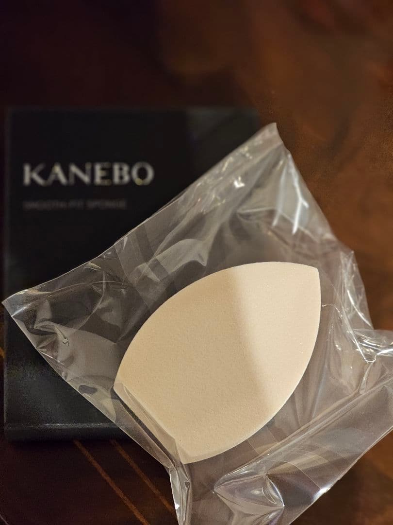 はなちゃん☆KANEBO LIVELY SKIN WEAR II 220